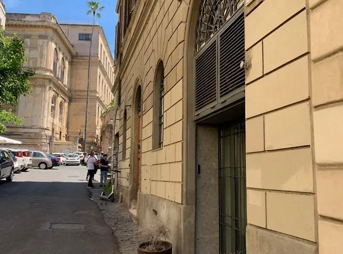 Boutique Loft Steps From The Colosseum - Gio Rzym