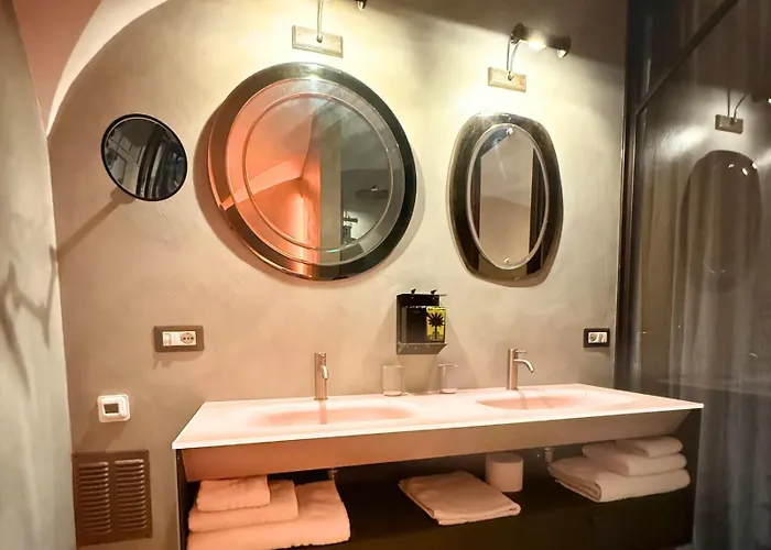 Boutique Loft Steps From The Colosseum - Gio Appartamento *
