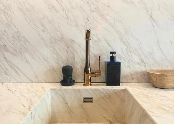 Boutique Loft Steps From The Colosseum - Gio Appartamento Roma
