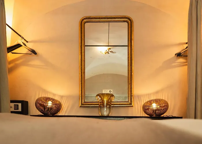 Boutique Loft Steps From The Colosseum - Gio Apartament *